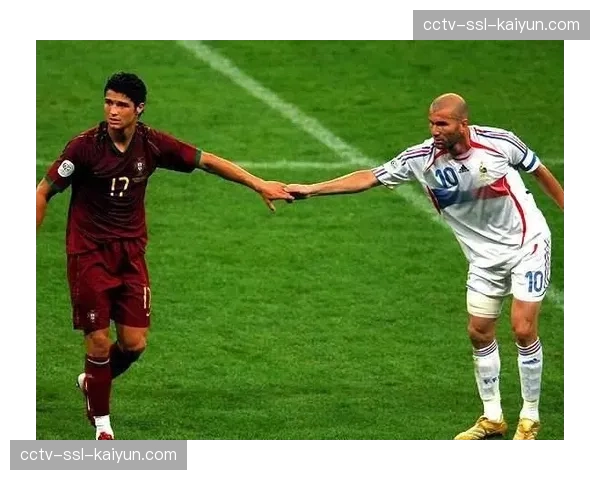 从门将到罪人:记录皇马门将卢宁一次致命出击失误的全过程。 从门将到罪人:记录皇马门将卢宁一次致命出击失误的全过程。